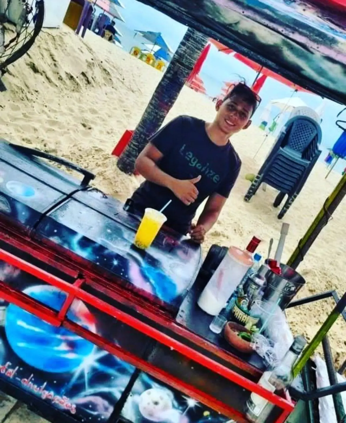 Foto de dono de barraca de praia que morreu em abordagem policial em Fortaleza