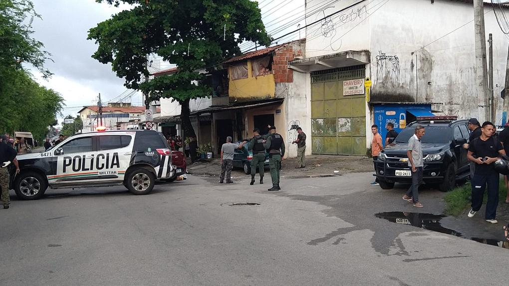 Troca de tiros aconteceu depois de uma tentativa de assalto na Vila Peri