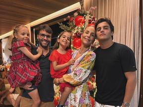 Ivete Sangalo, Daniel Cady e os filhos Marcelo, Marina e Helena
