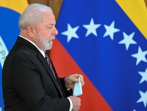 Lula tem mantido relações cordiais com Maduro, isolado em grande parte da região