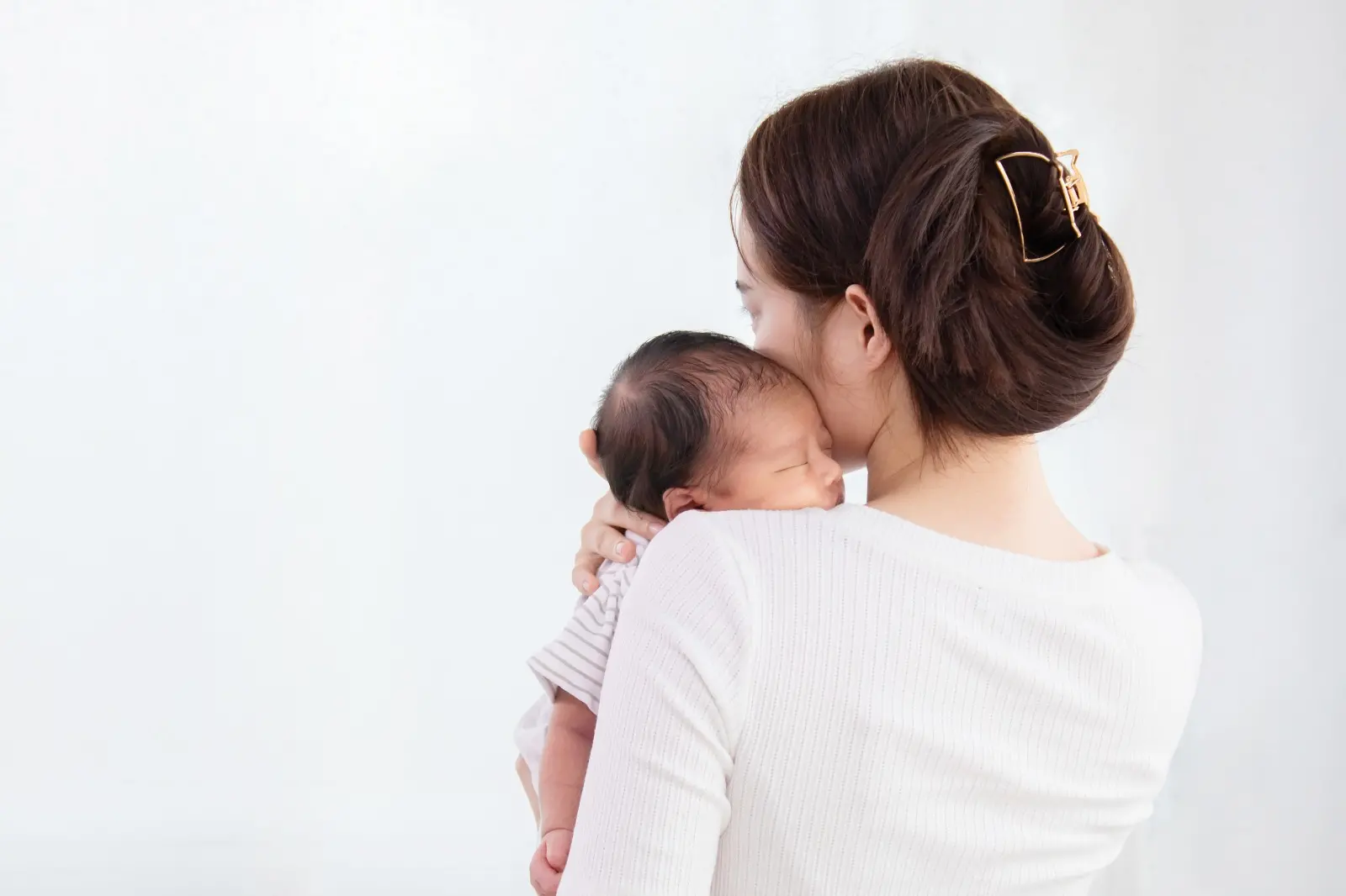 Funcionários que tiverem filho ganharão novo benefício de empresa na Coreia do Sul