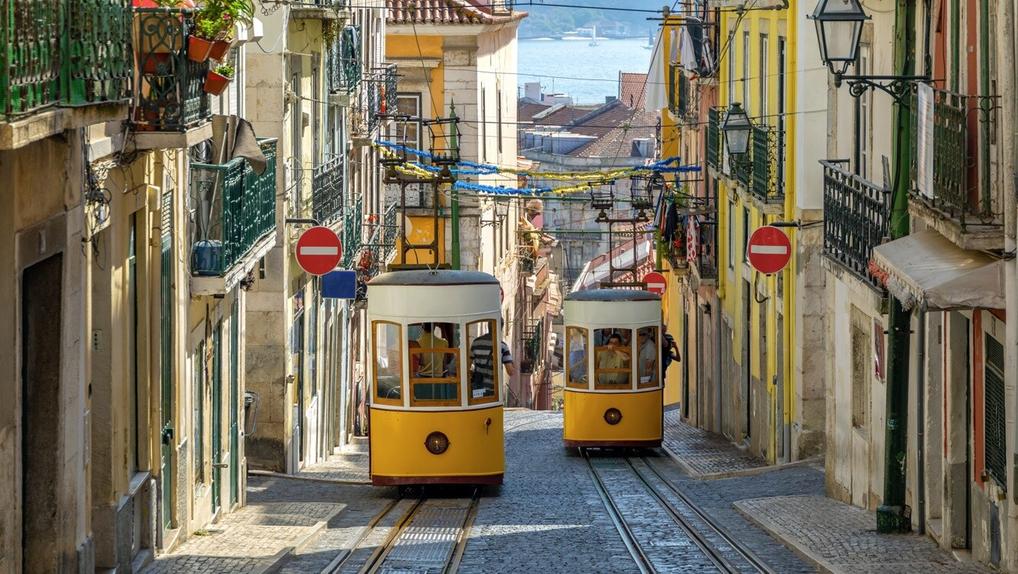 Décima alteração na legislação irá beneficiar milhares de brasileiros que vivem em Portugal há cinco anos