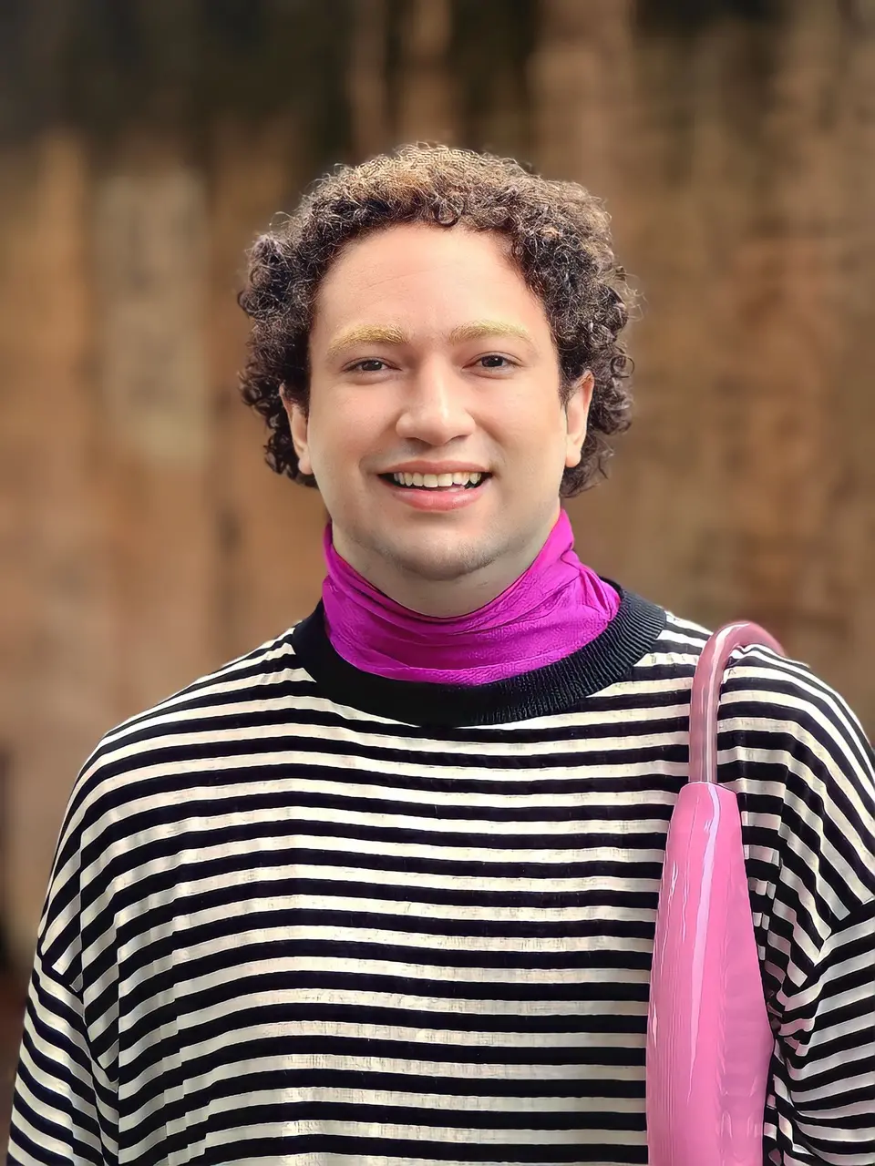 Lucas Dilacerda, curadora e crítica de arte