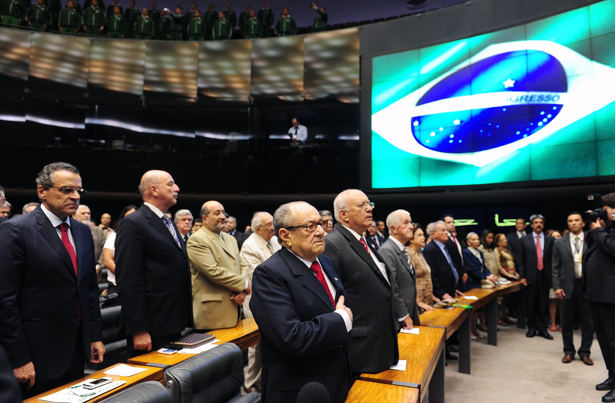 A sessão solene de devolução dos mandatos aconteceu em 12 de dezembro de 2012, na Câmara dos Deputados.
