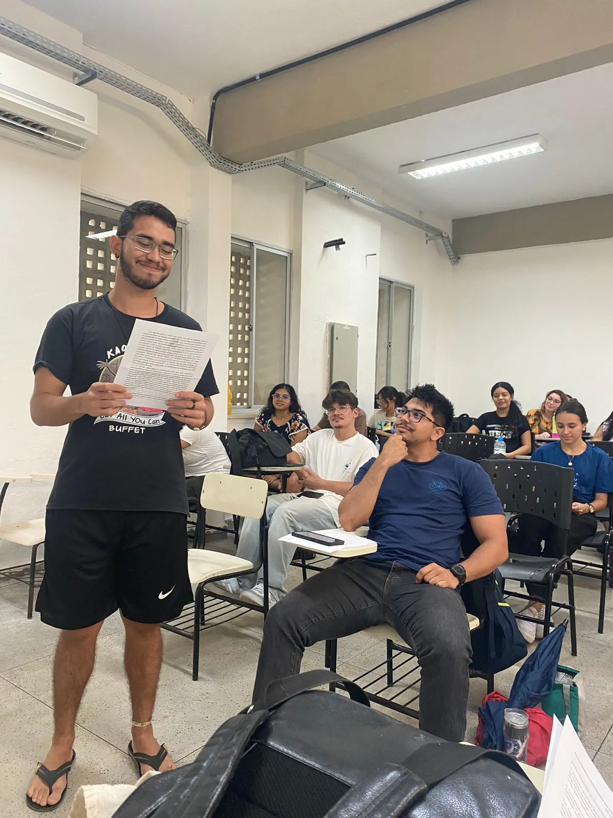 Estudantes leram textos acadêmicos para formular proposições