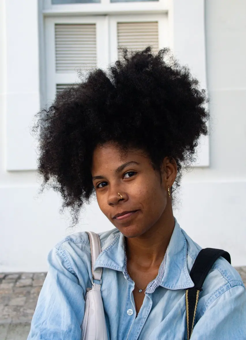 Alexia Ferreira começou a trabalhar com colagens em 2019