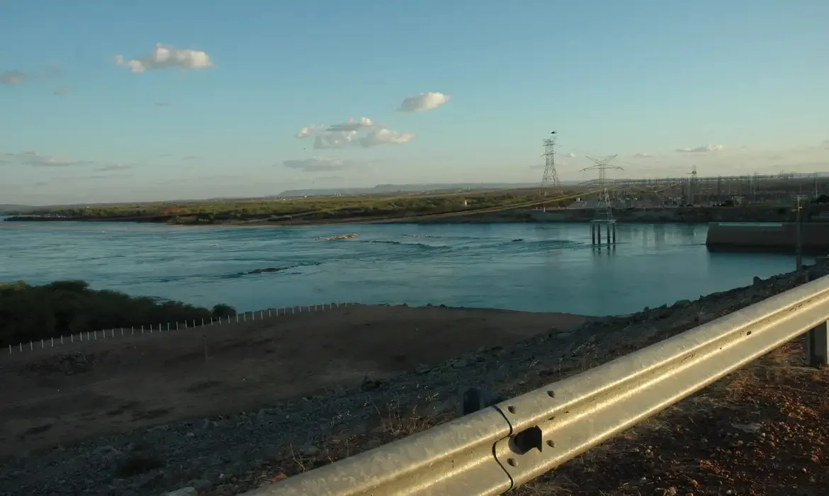 Maior açude do Nordeste, Sobradinho (BA) teve a pior seca da história em 2021, limitando a produção de energia elétrica