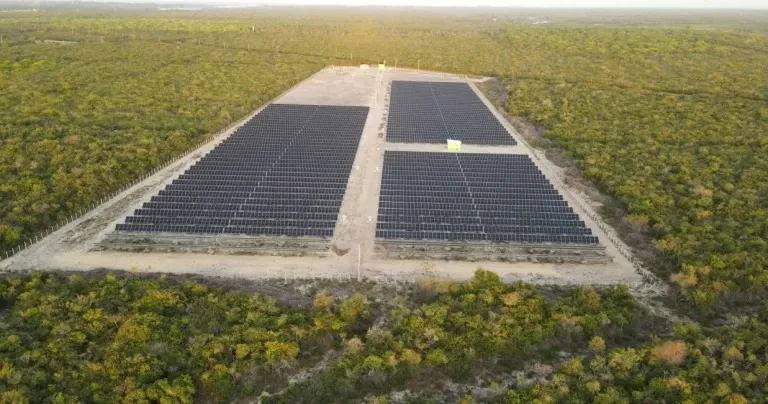 Usina fotovoltaica da Kroma Energia em Beberibe