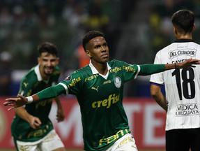 Imagem do atacante do Palmeiras Estêvão