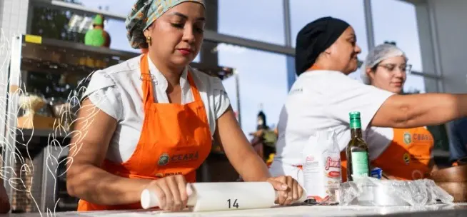 Profissionais da Escola de Gastronomia Social