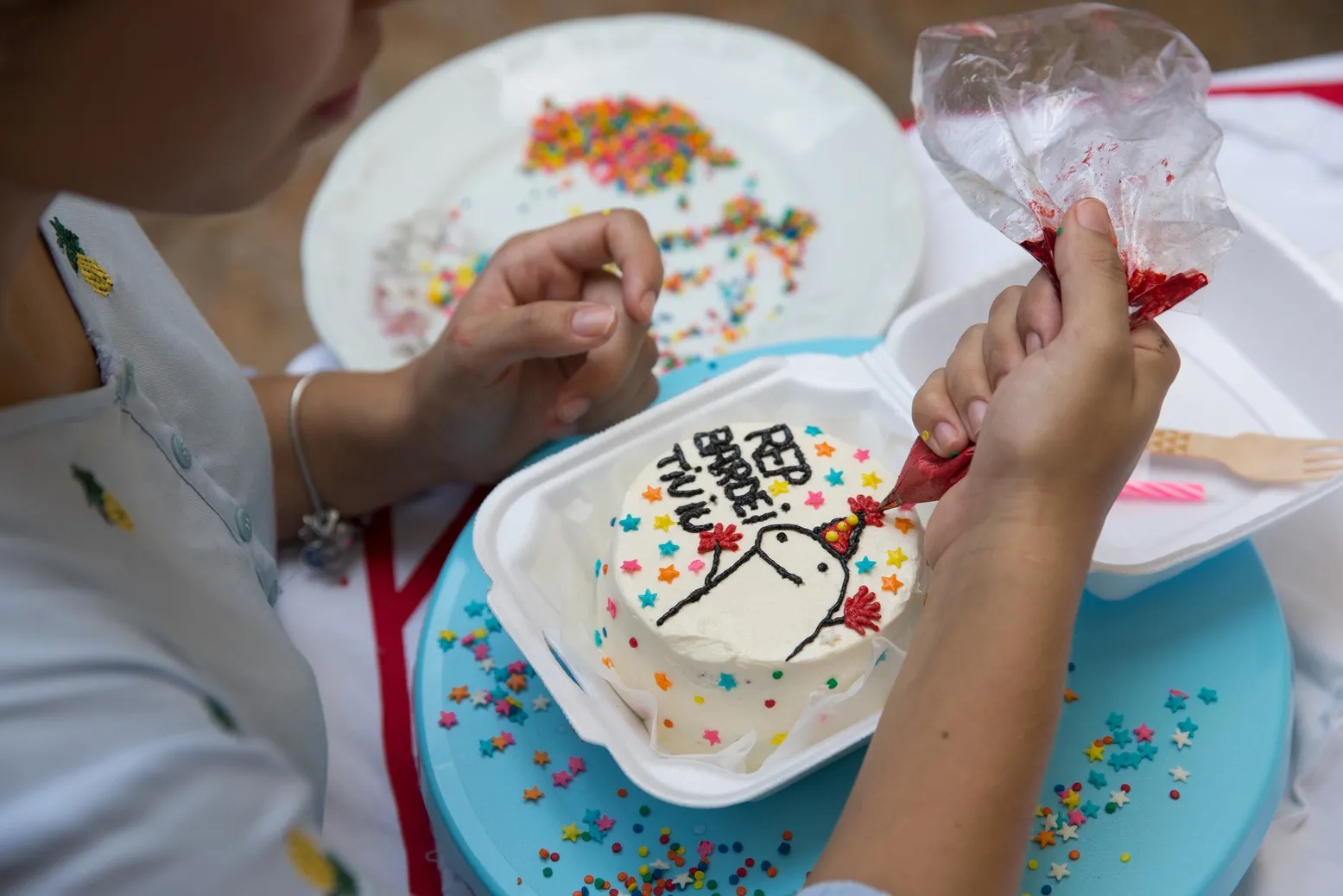 Microempreendedorismo, como confecção de bolos artesanais, é o principal destino de empréstimos contratados no Estado, aponta pesquisa