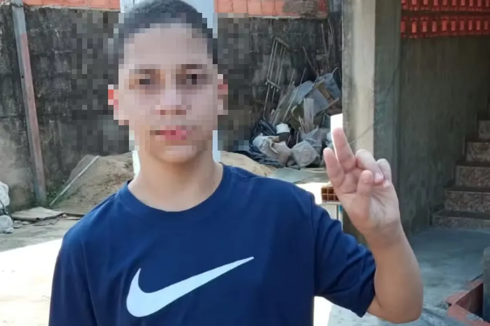 O adolescente de 13 anos morreu uma semana após ser agredido nas costas por dois suspeitos em uma escola pública no litoral paulista