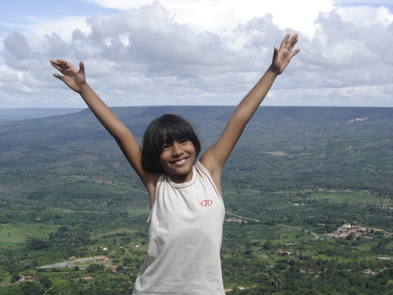 Quando pequena, Indja recebia apelidos pejorativos pelos traços físicos. Adulta, ela ressignificou a dor e adotou um deles como nome artístico