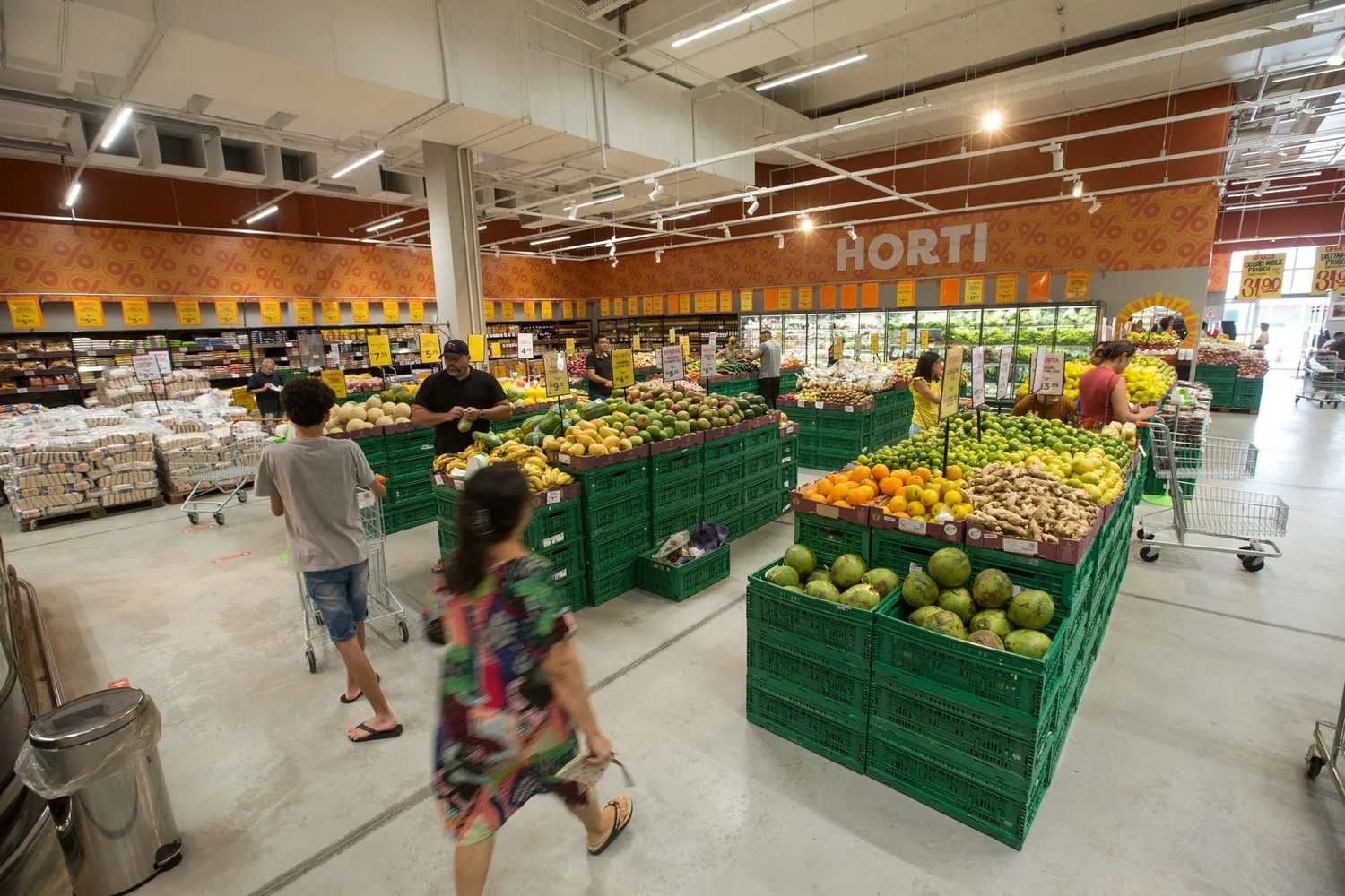 Mercadão São Luiz: focado em menor diversidade de produtos e mais descontos ao consumidor
