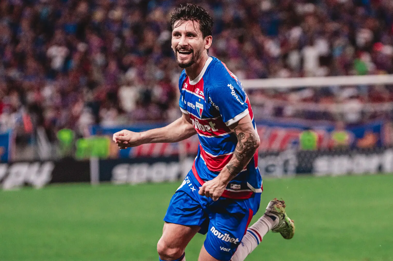 Pedro Augusto em ação pelo Fortaleza