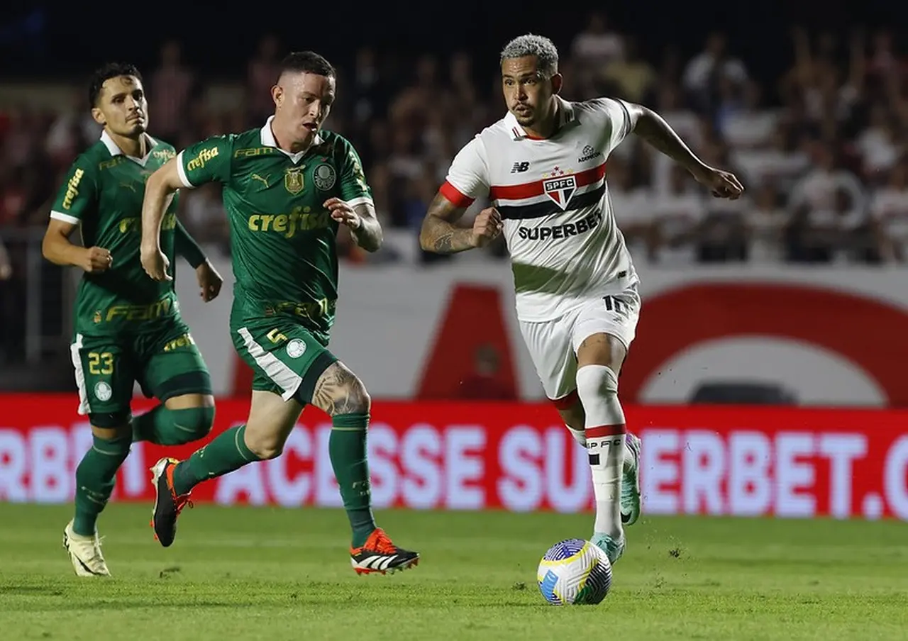 São Paulo e Palmeiras empatam sem gols em clássico pobre de emoções no ...