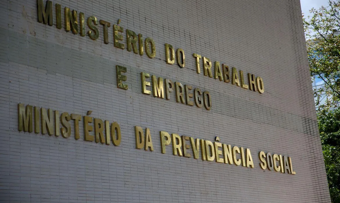 Ministério do Trabalho realiza concurso neste ano para contratar 900 novos auditores-fiscais do trabalho
