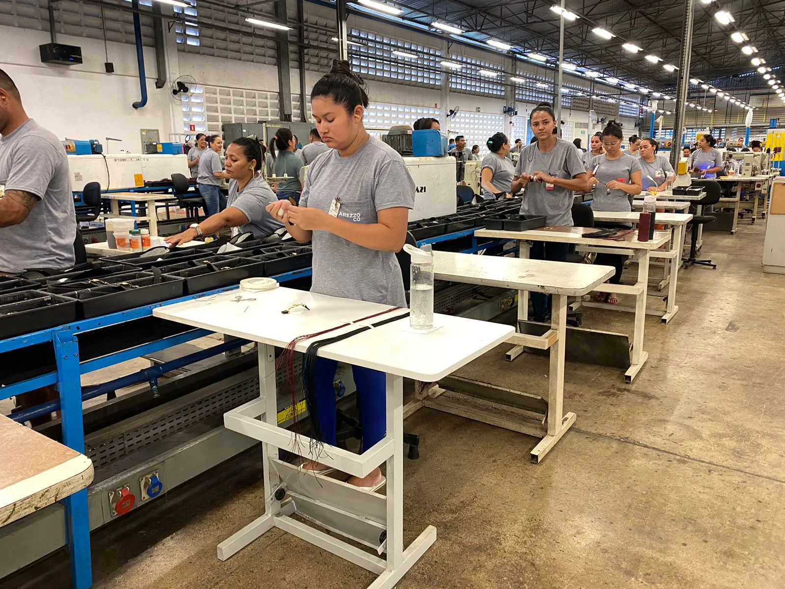 Fábrica da Arezzo, em Uruburetama, deve exportar calçados pelo Porto do Pecém