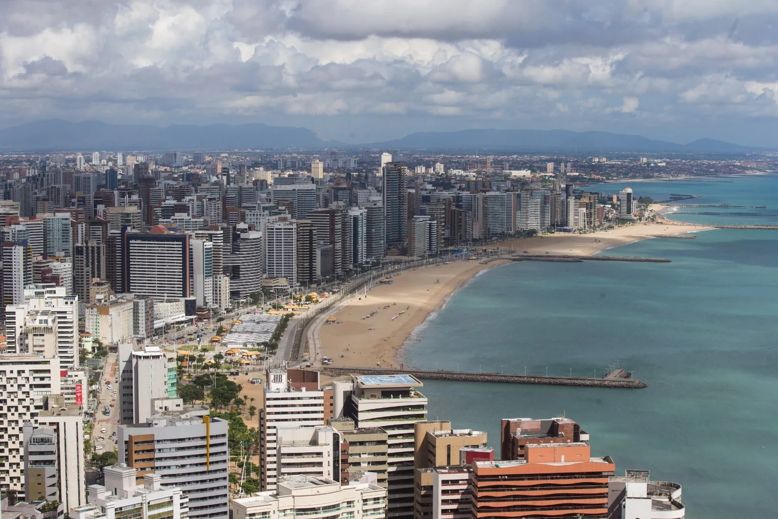 Lançamentos imobiliários em Fortaleza tendem a ser mais caros na área nobre, também considerando-se a lei da oferta e demanda