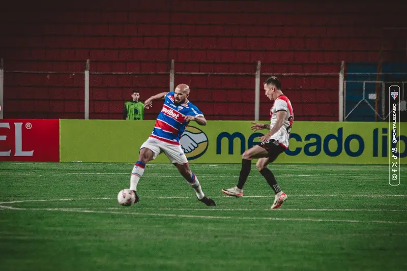 Imagem mostra jogador de futebol