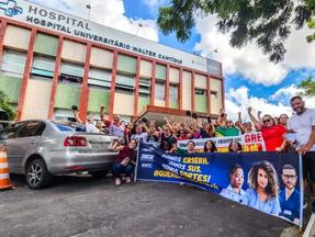 Trabalhadores da Empresa Brasileira de Serviços Hospitalares (Ebserh) durante paralisação em Fortaleza-CE