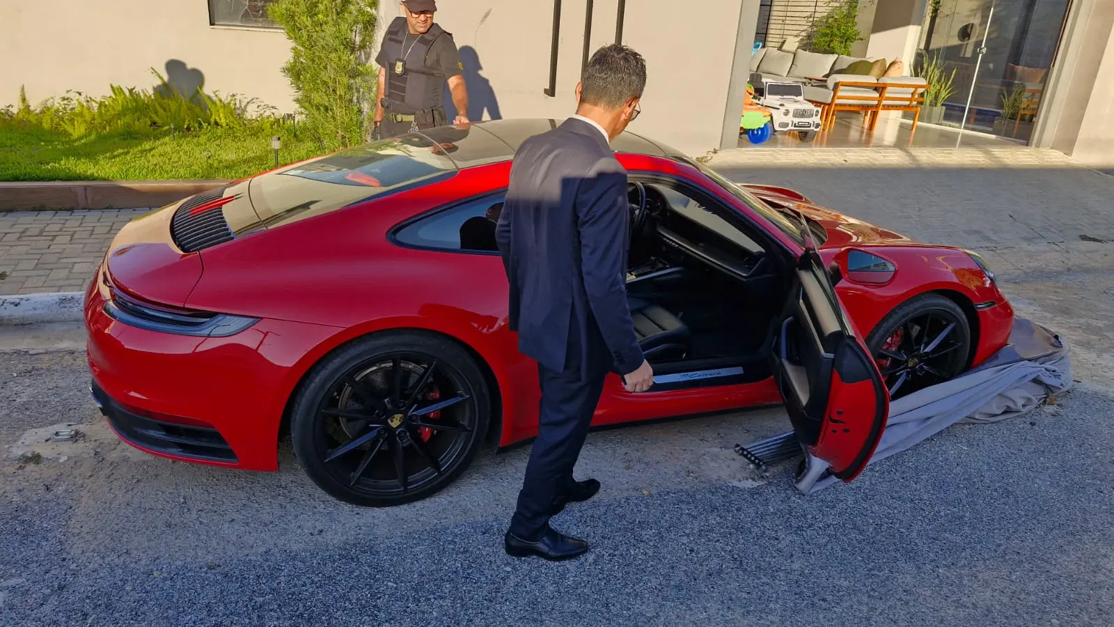 Líder da organização criminosa ostentava Porsche que foi de Daniel Alves, segundo o MPAL