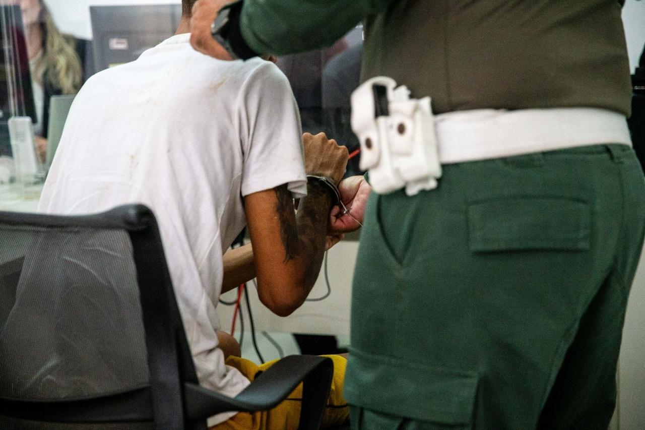 Suspeito de tentativa de roubo na Praia do Futuro foi solto em audiência de custódia