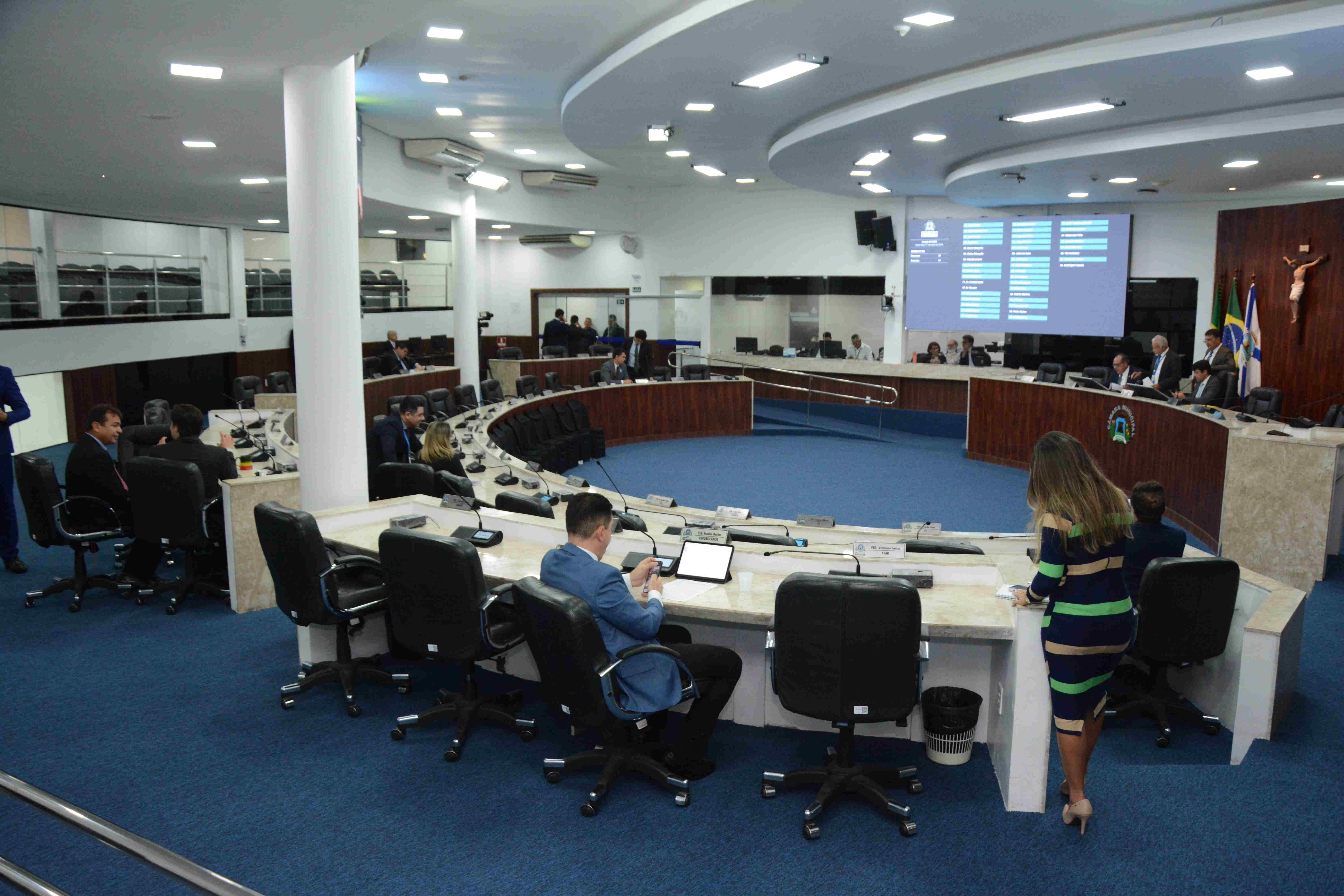 Foto do Plenário Fausto Arruda, área interna da Câmara Municipal de Fortaleza