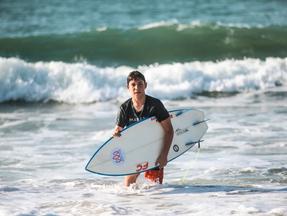 José Lucas surfista cearense