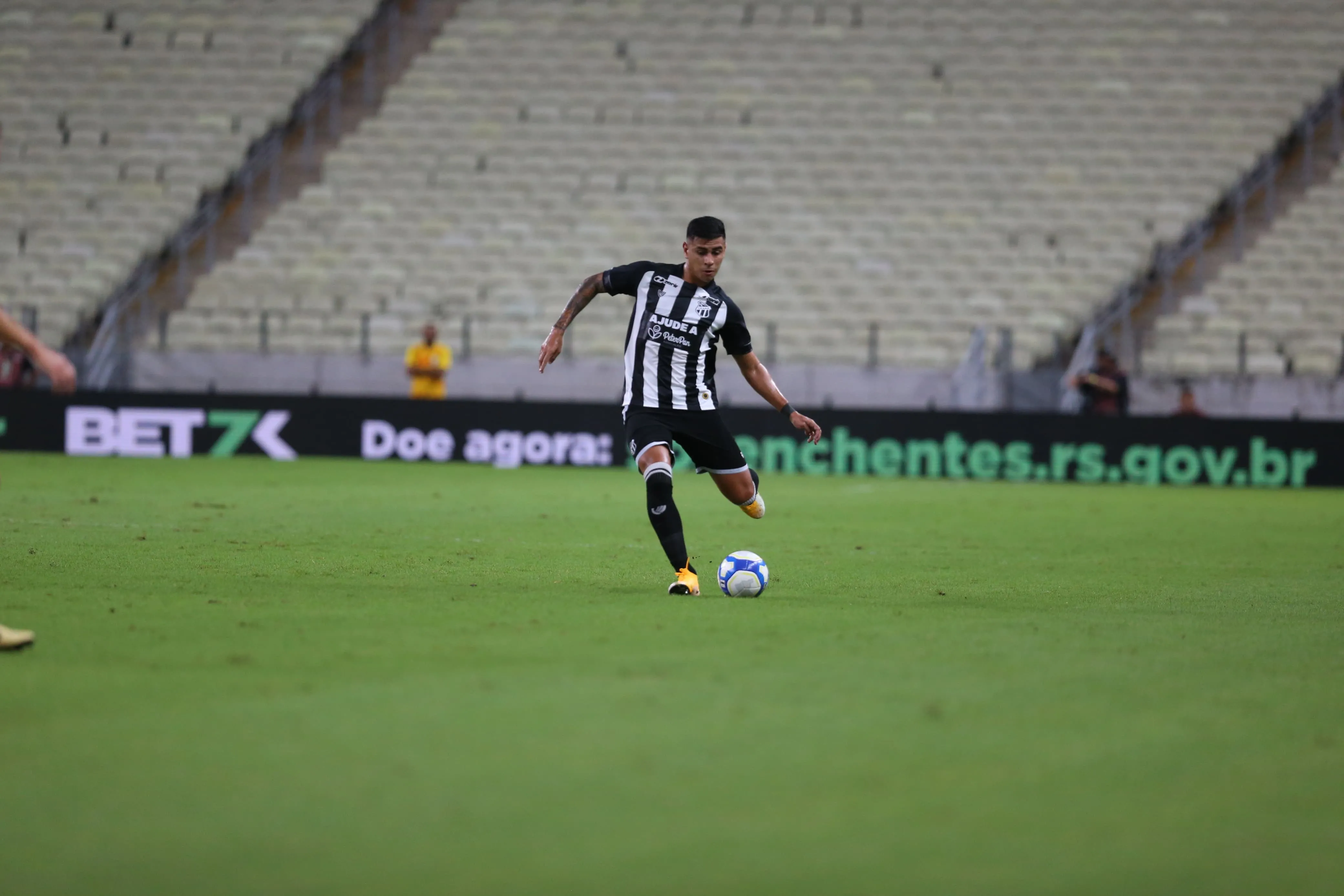 David Ricardo durante jogo do Ceará