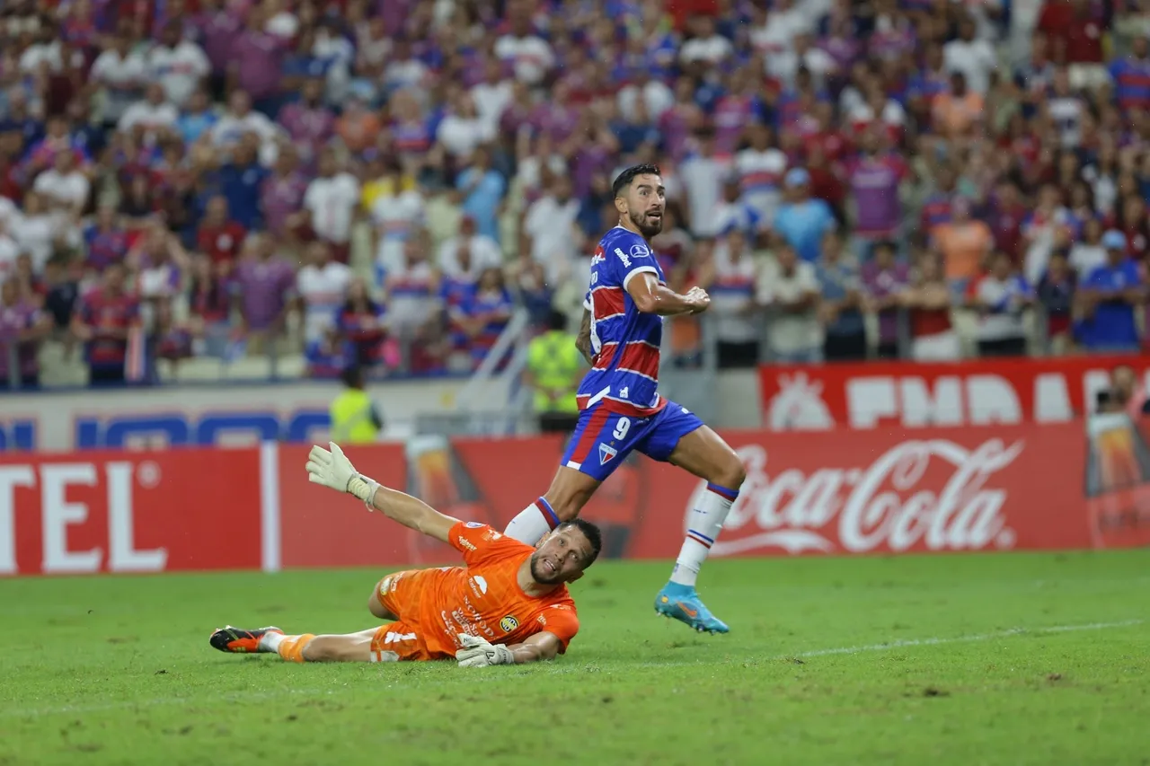 Lucero marcou um dos gols do Fortaleza diante do Trinidense nesta quarta-feira pela Sul-Americana