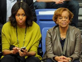 Michelle Obama e sua mãe