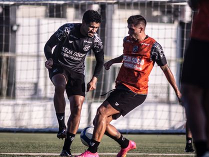 Ramon Menezes e Lucas Mugni durante treino do Ceará