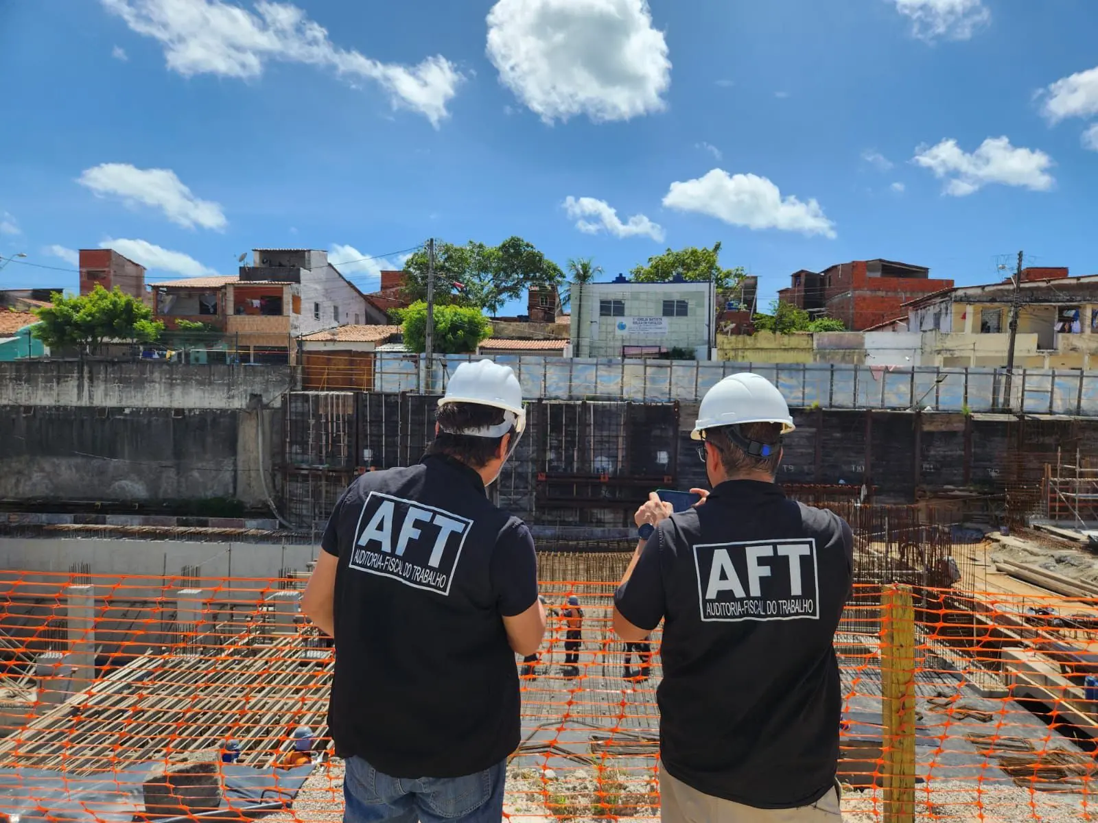 fiscais do trabalho na obra da linha leste do metrô