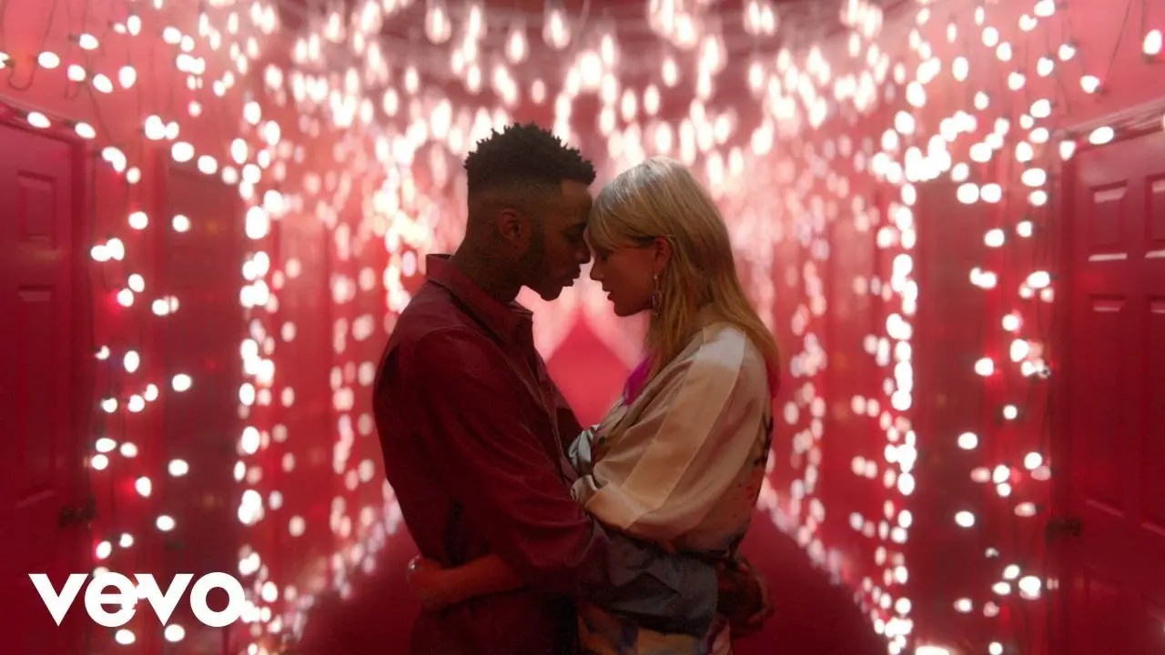 cena do clipe de lover, de taylor swift