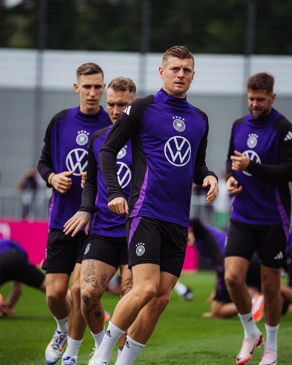 A Alemanha de Kroos é uma das favoritas ao título