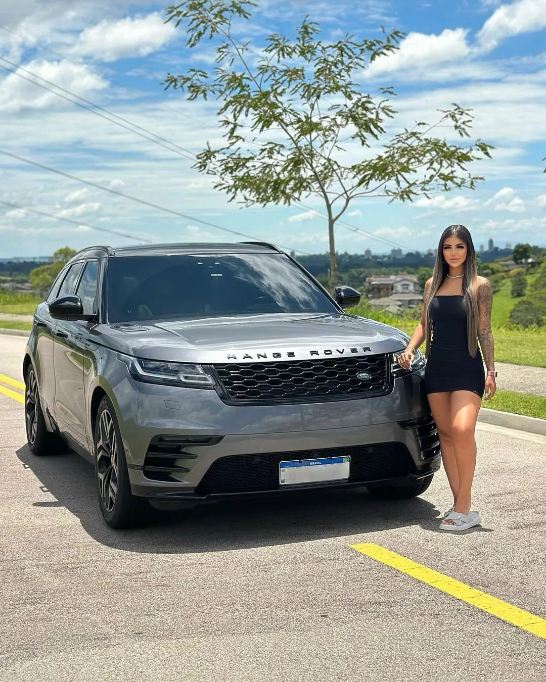 Jovem é suspeita de obter altos valores em dinheiro, chegando a comprar carros de luxo, motoaquática e uma casa avaliada em mais de R$ 2 milhões