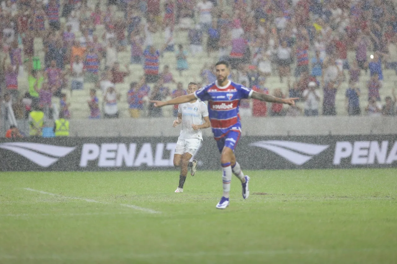 Lucero fez o gol da vitória do Leão contra o Grêmio
