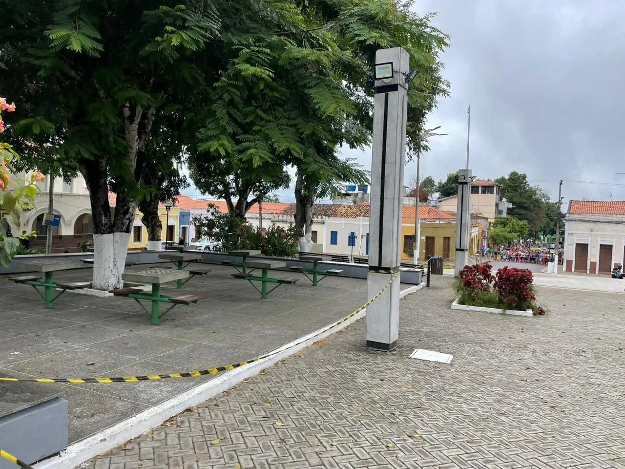 Praça Clóvis Beviláqua foi isolada pela polícia