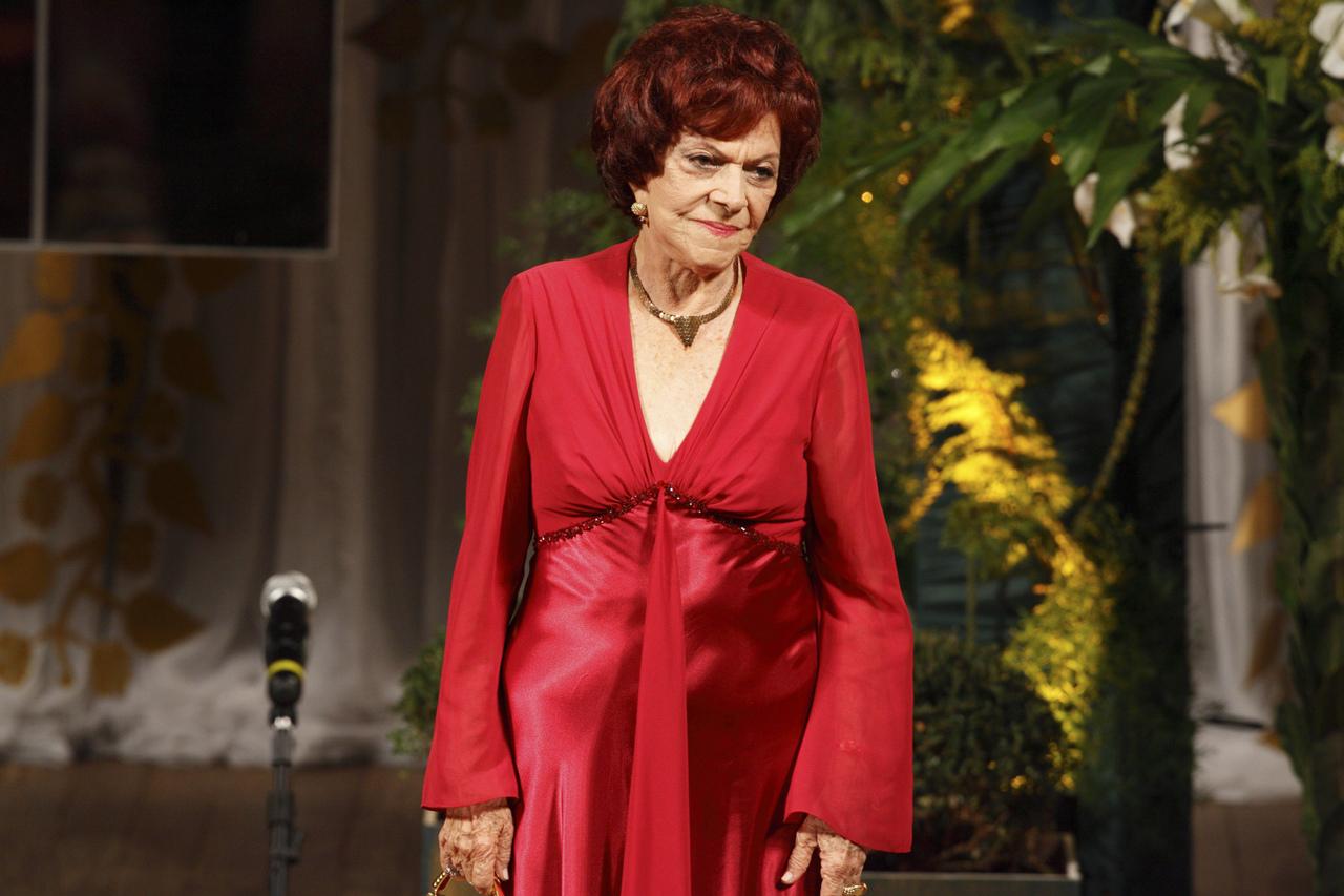 Regina Passos em 2010 quando recebeu homenagem no Troféu Sereia de Ouro