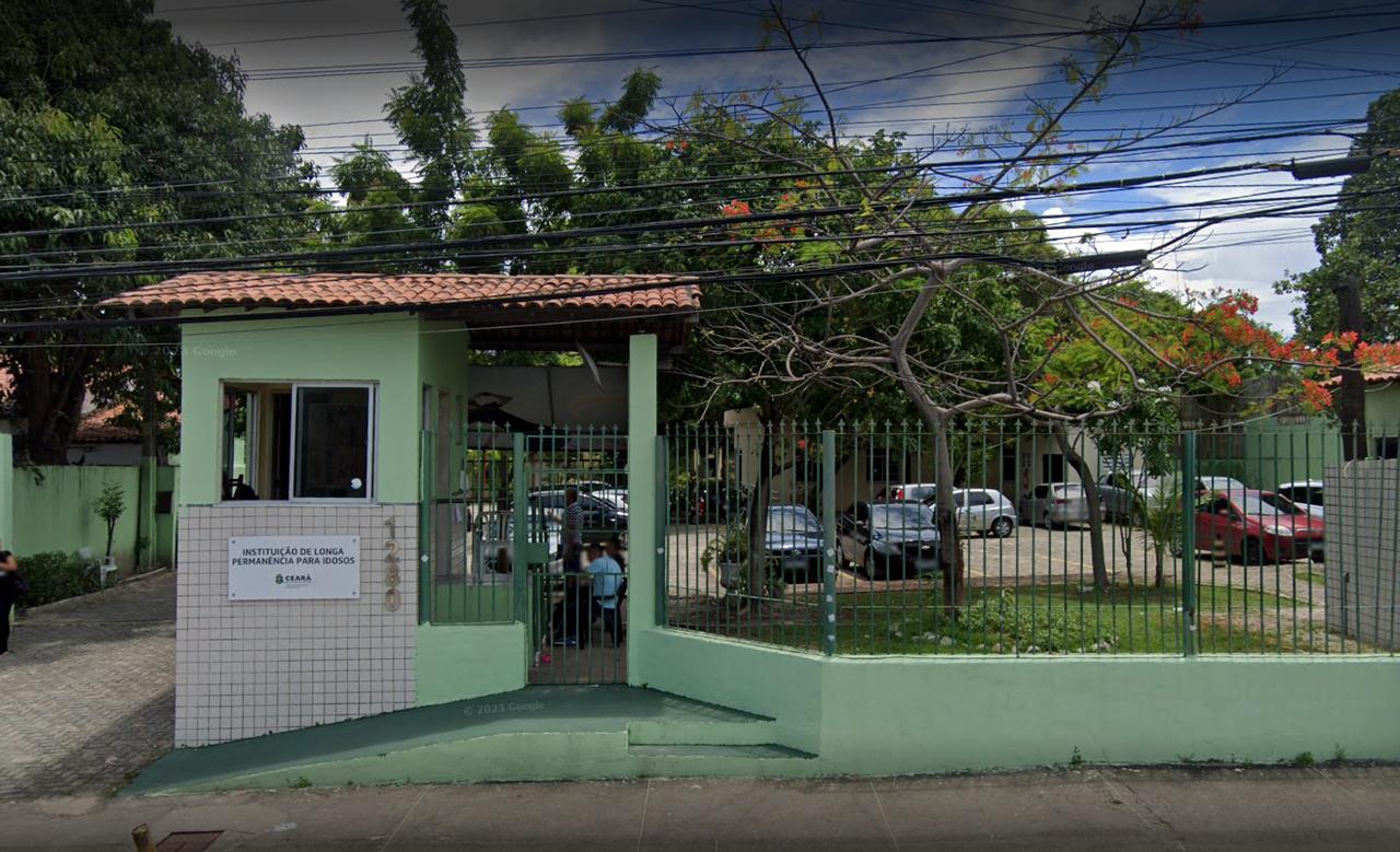 Fachada da Instituição de Longa Permanência para Idosos (ILPI) Olavo Bilac, em Fortaleza