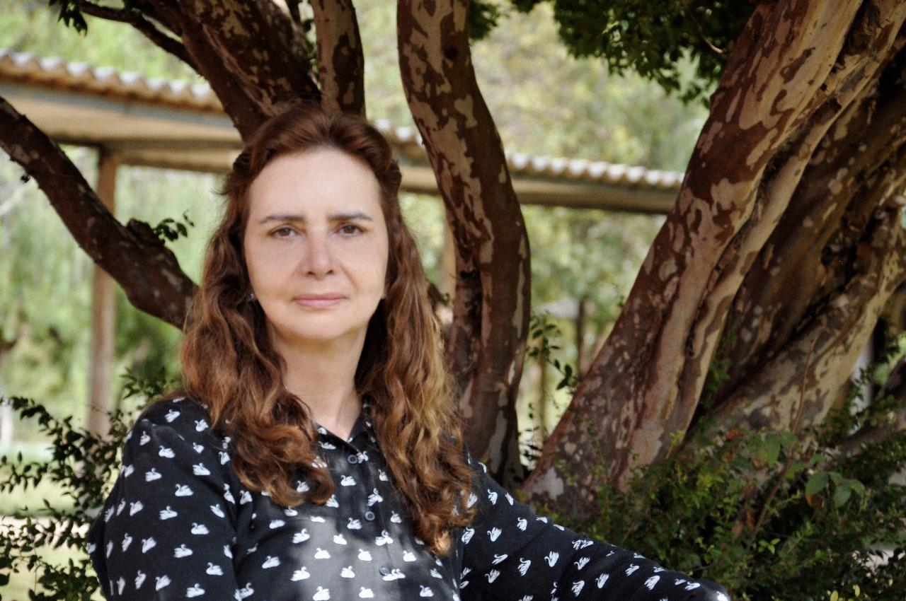 Filósofa, escritora, palestrante e voluntária há 35 anos da Organização Internacional Nova Acrópole do Brasil