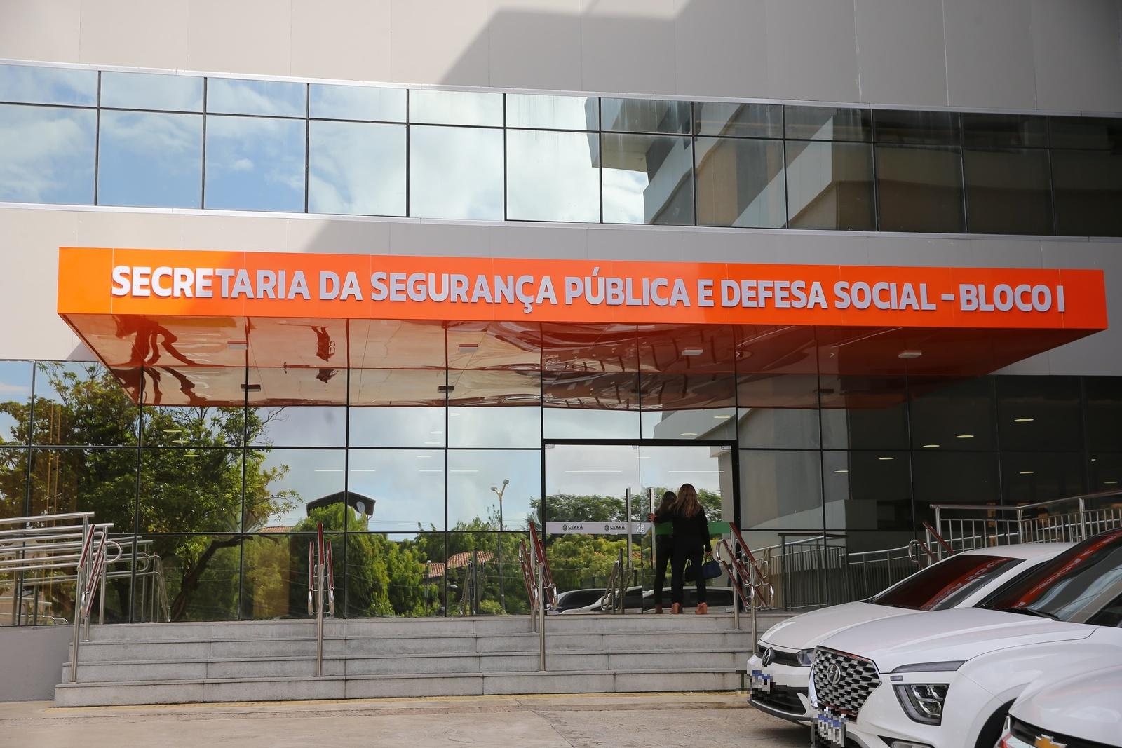 Fachada da Secretaria da Segurança Pública e Defesa Social, no bairro Aeroporto, em Fortaleza