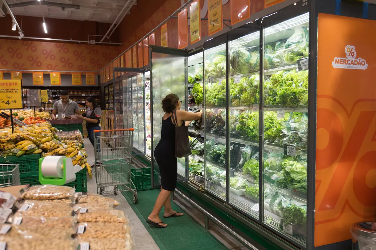 Foto de cliente no supermercado Mercadão São Luiz