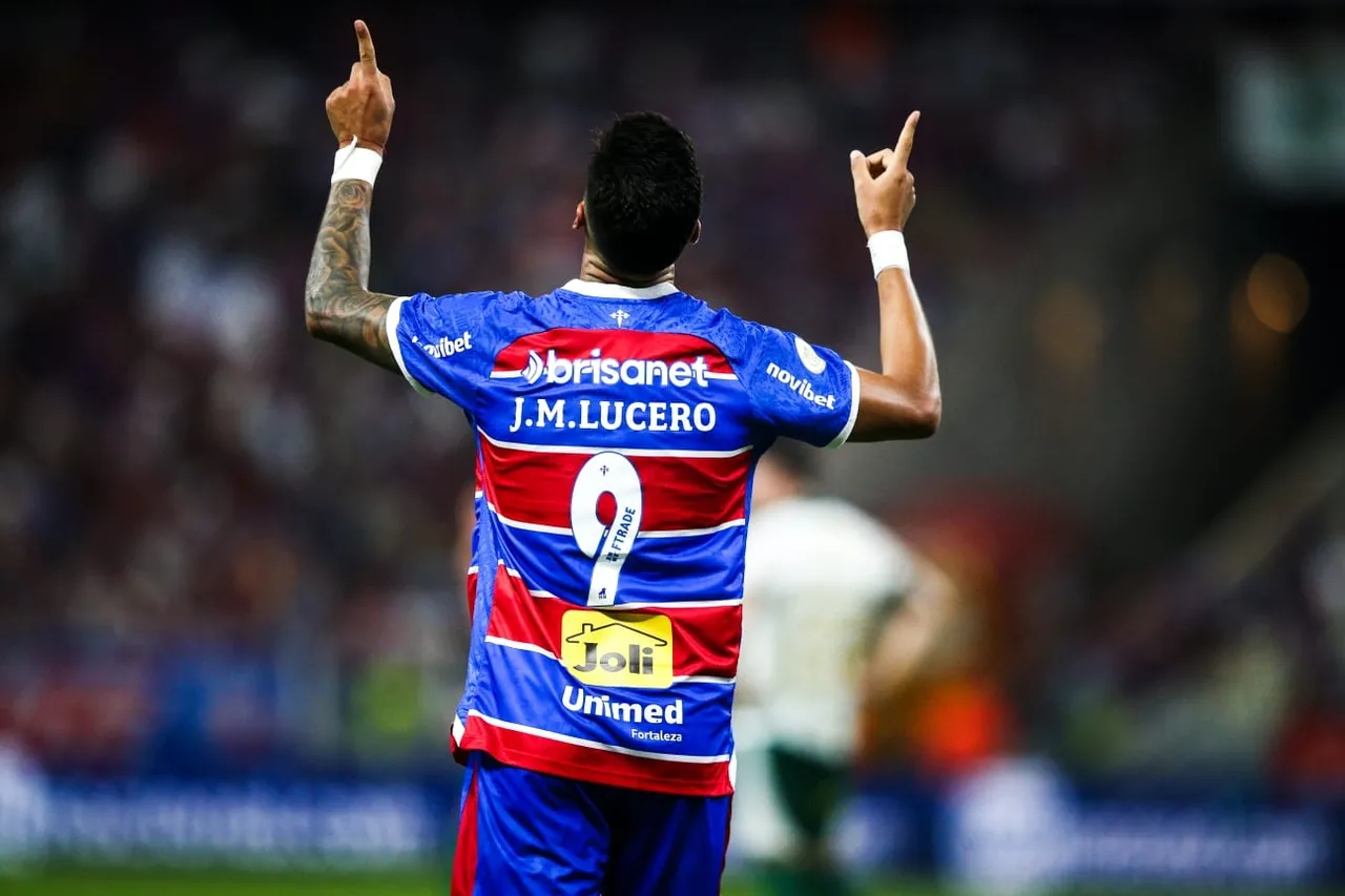Lucero marcou antes dos 10 minutos o gol que abriu o placar para o Leão
