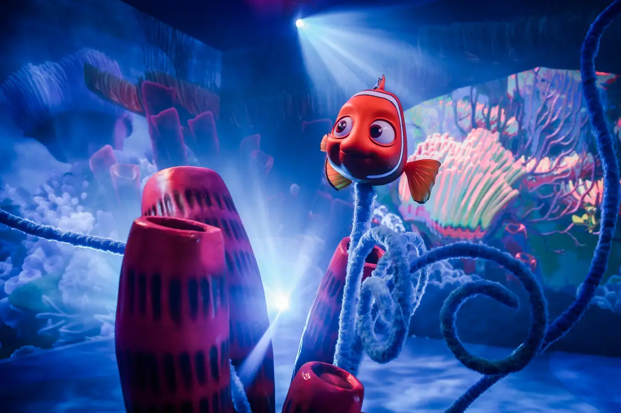 Sala imersiva de Procurando Nemo no Mundo Pixar