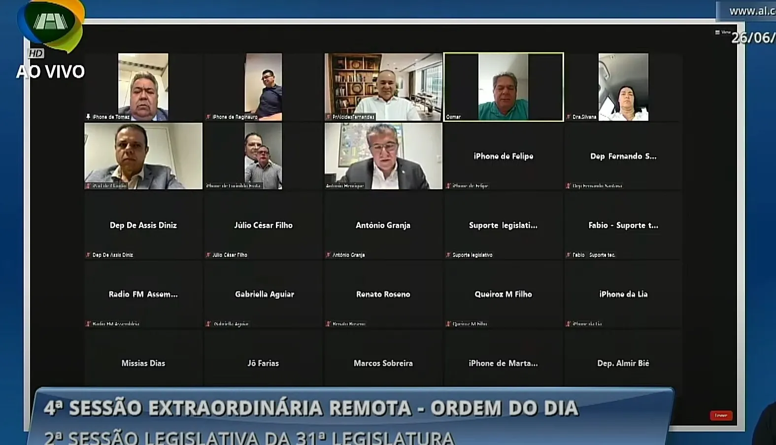 Telas de fundo dos parlamentares chamaram atenção entre os colegadas