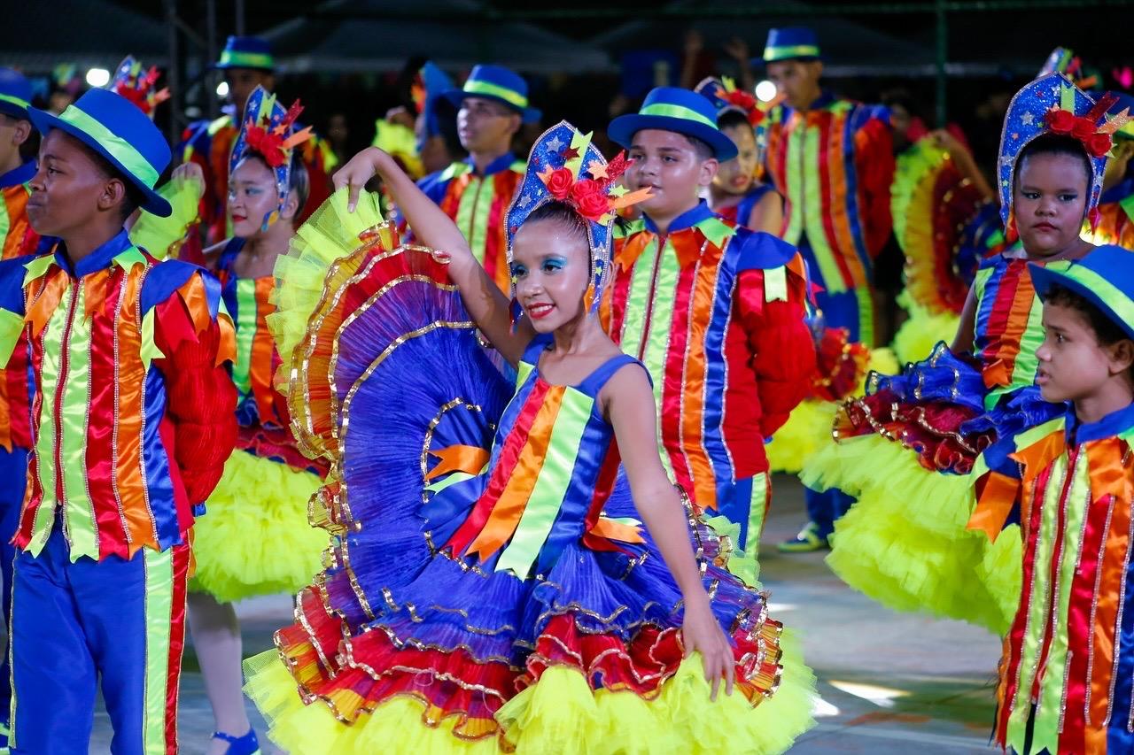A programação conta com grupos juninos adultos e infantis