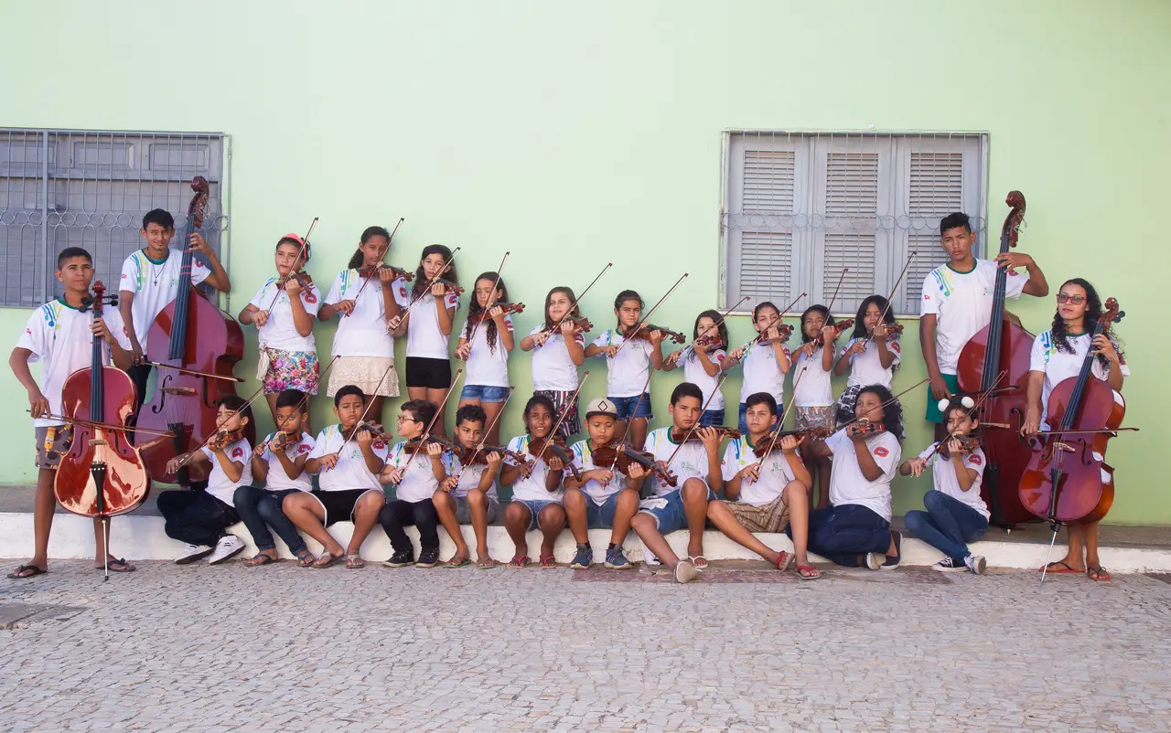 Ação da Orquestra Contemporânea Brasileira promove acesso à educação musical para cerca de 60 crianças e adolescentes de Itapajé