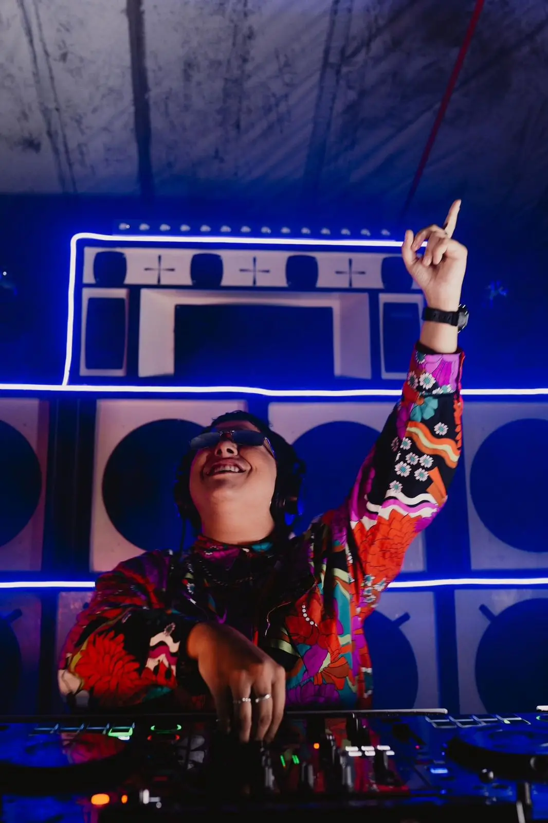 Babita é CEO e DJ residente da Bateu